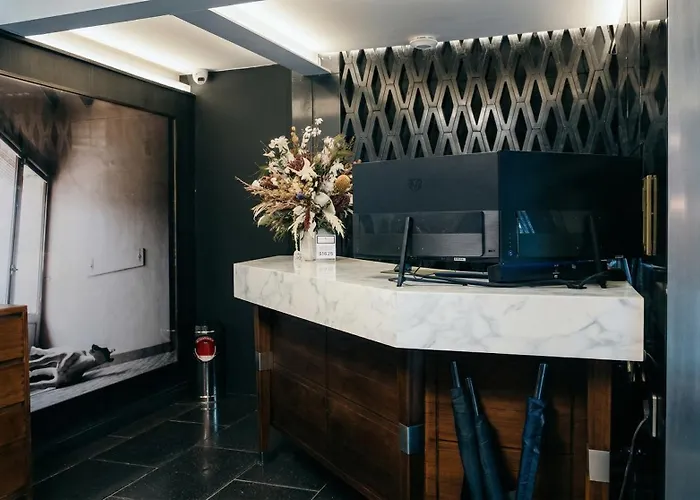 Hippodrome (adults Only) Hotel