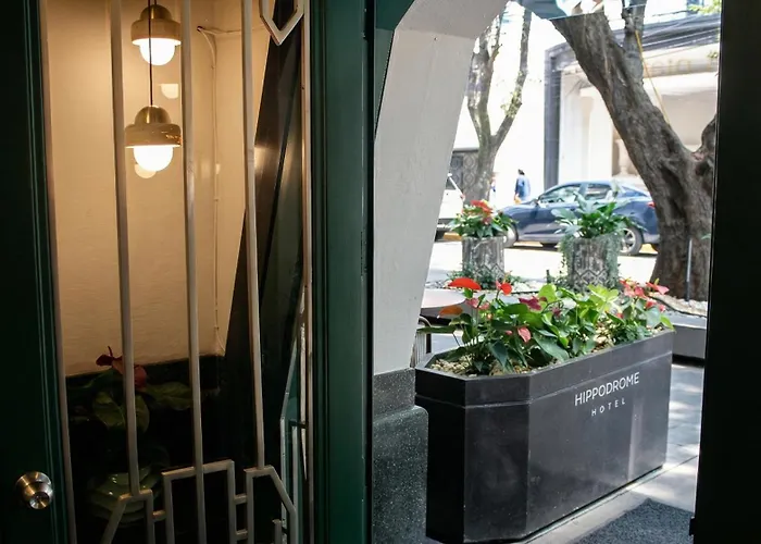 Hippodrome (adults Only) Hotel