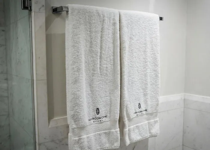 Hippodrome (adults Only) Hotel
